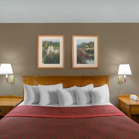 Days Inn By Wyndham Прово Экстерьер фото