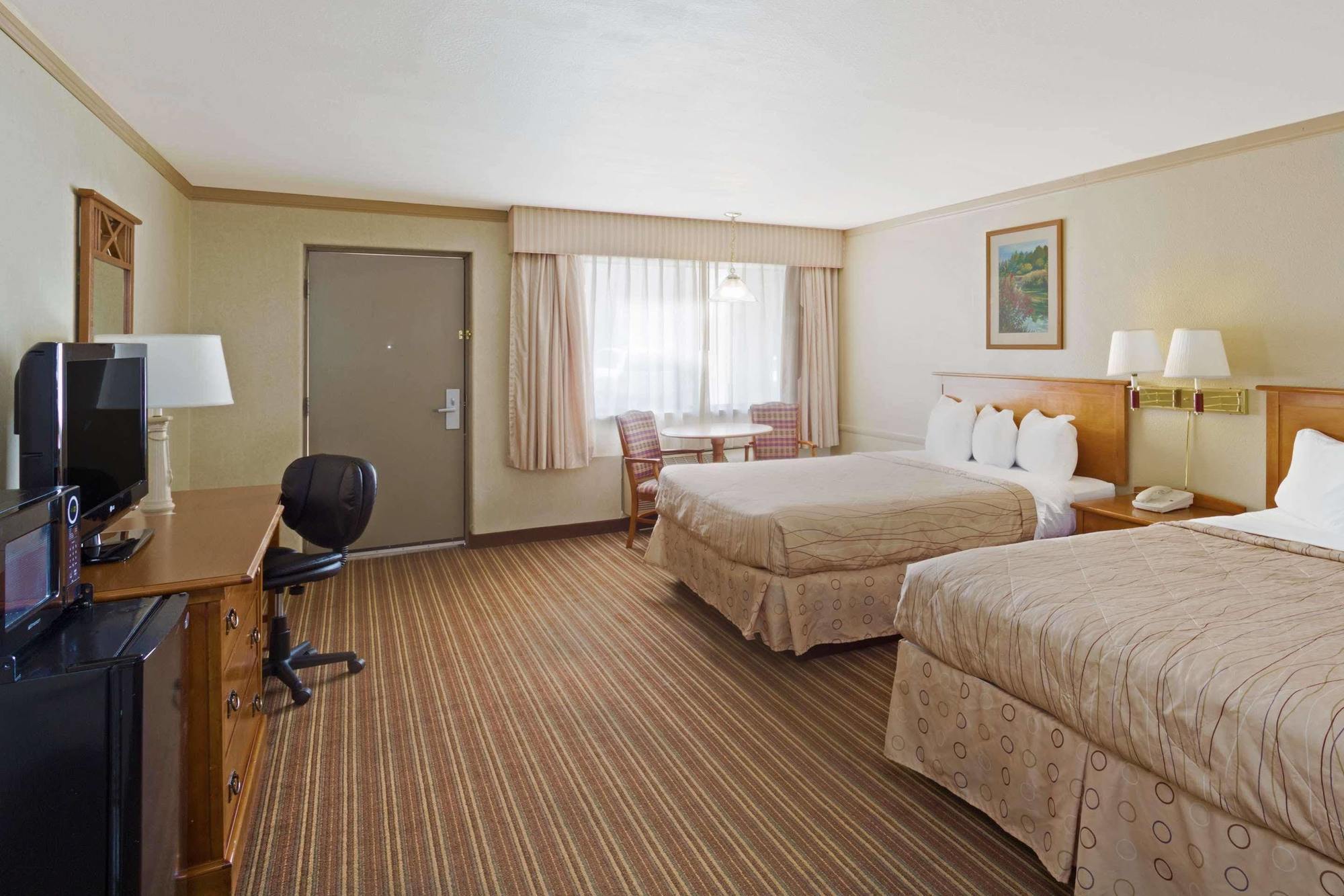 Days Inn By Wyndham Прово Экстерьер фото